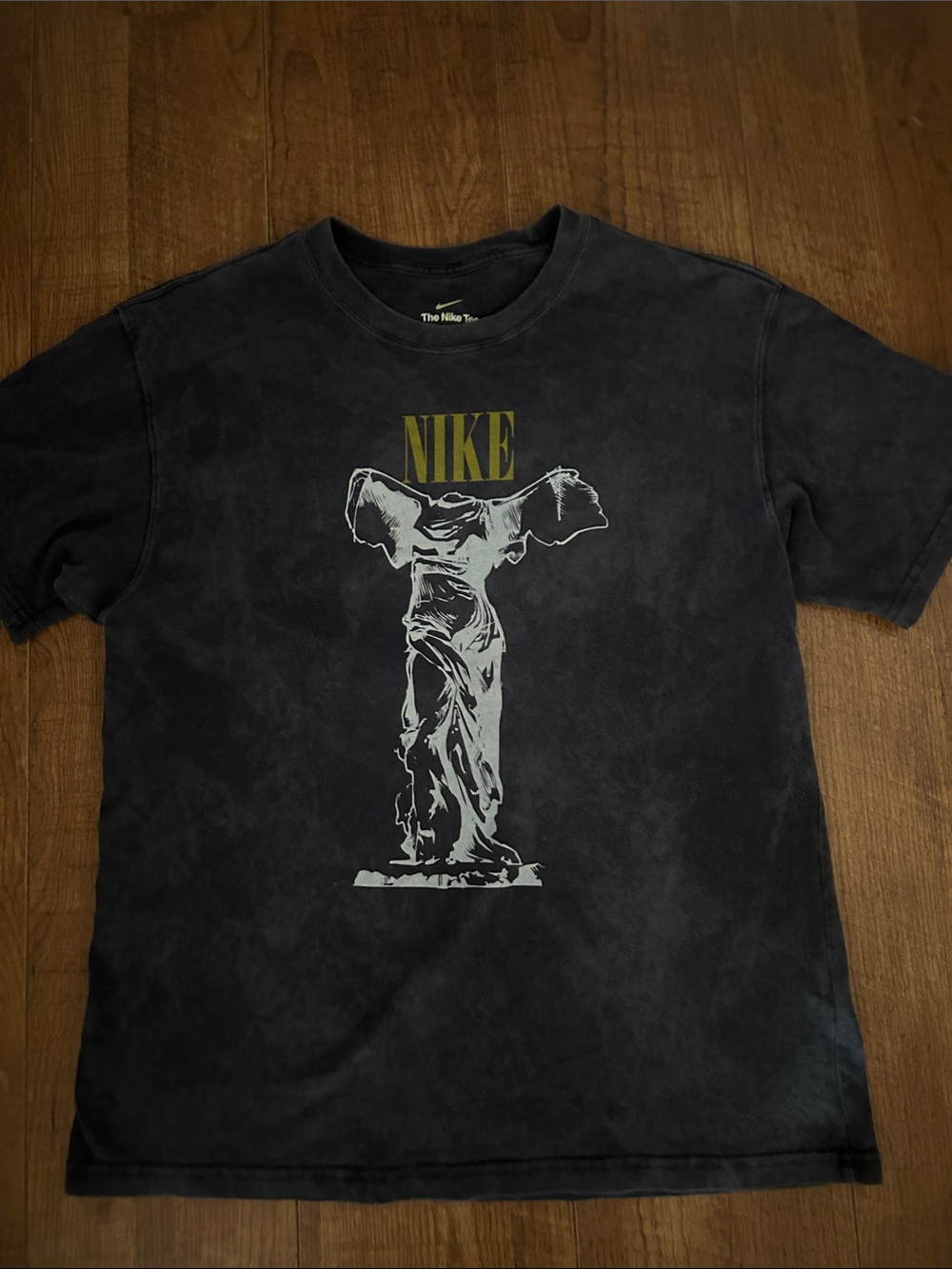 Nike Black Short Sleeve Tee “winged victory of samothrace” -Logo